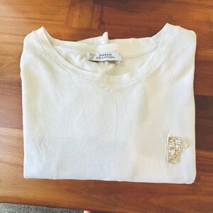 🎯SOLD🎯Versace * AUTHENTIC * Large white Tee with Gold embroidered Medusa logo